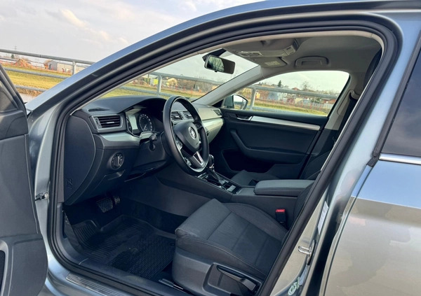 Skoda Superb cena 65000 przebieg: 182000, rok produkcji 2015 z Koronowo małe 121